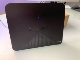 Caja Synology Router Mesh MR2200ac